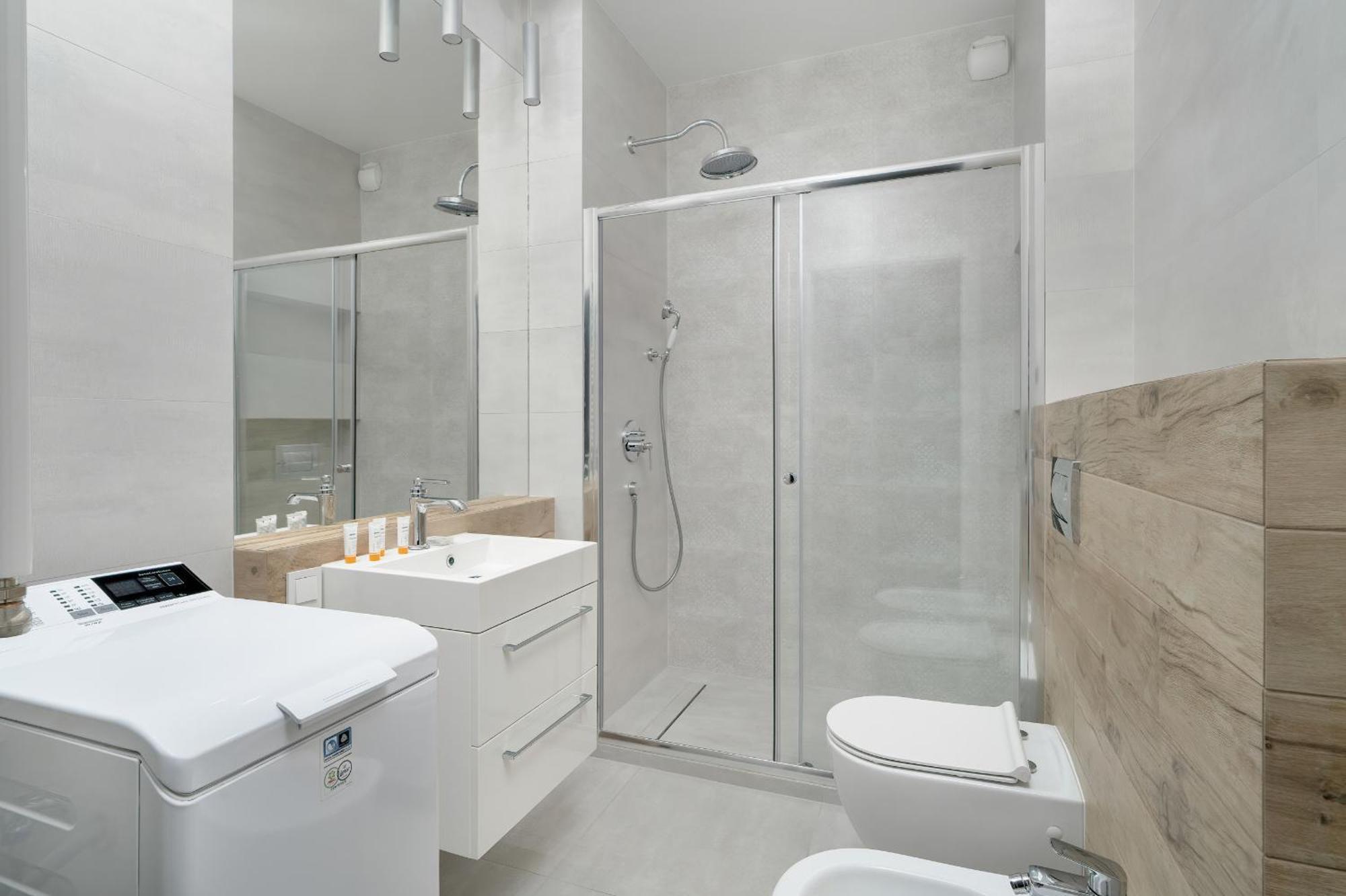 Apartment With Balcony And Free Parking In Poznan By Noclegi Renters Eksteriør billede